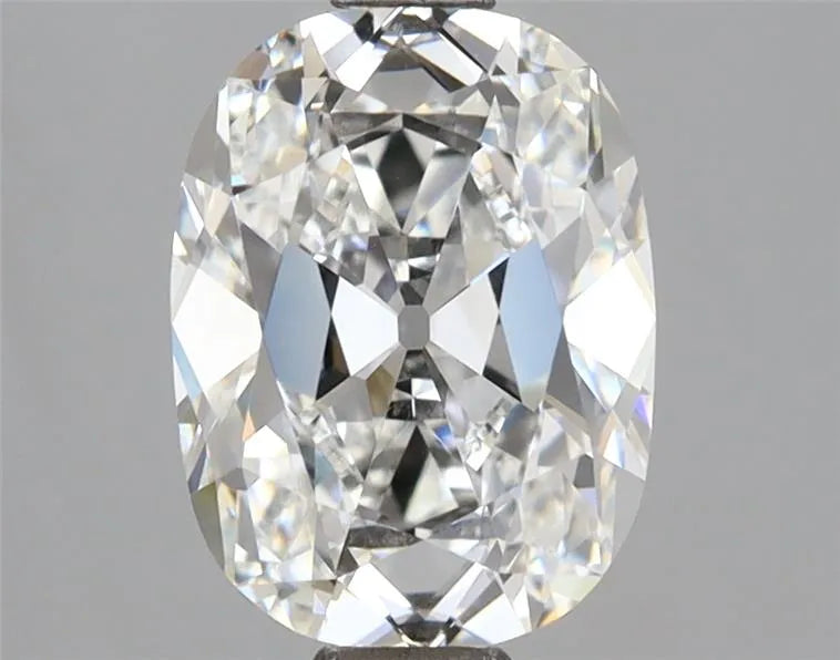 2.10ct Cushion brilliant Lab Grown Diamond (Colour E, Clarity VVS2, IGI Certified)