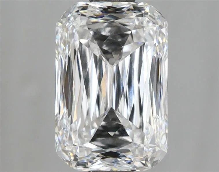 2.57ct Cushion modified Lab Grown Diamond (Colour D, Clarity VVS2, IGI Certified)