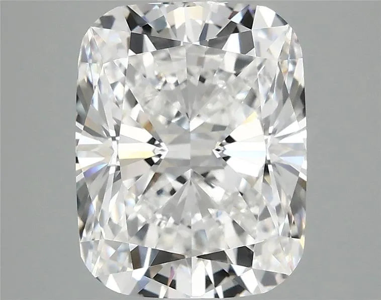 4.04ct Cushion modified Lab Grown Diamond (Colour D, Clarity VVS2, IGI Certified)