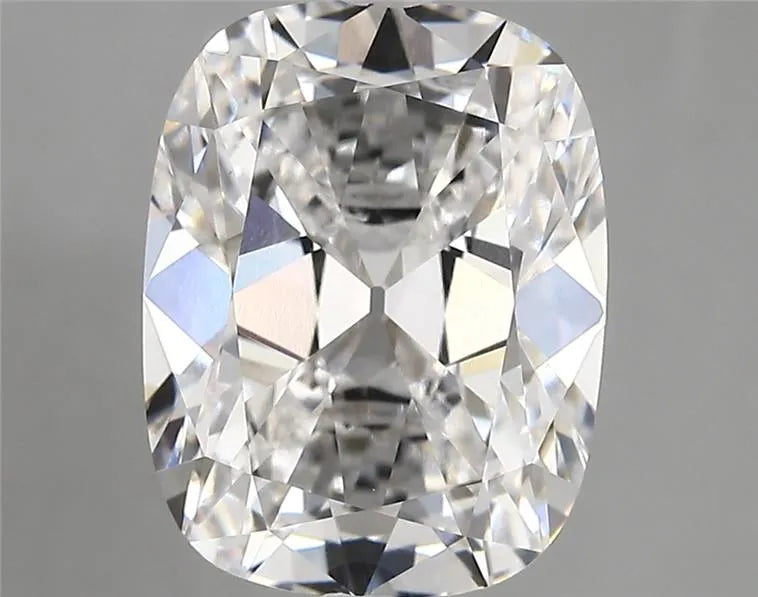 4.04ct Cushion modified Lab Grown Diamond (Colour D, Clarity VVS2, IGI Certified)