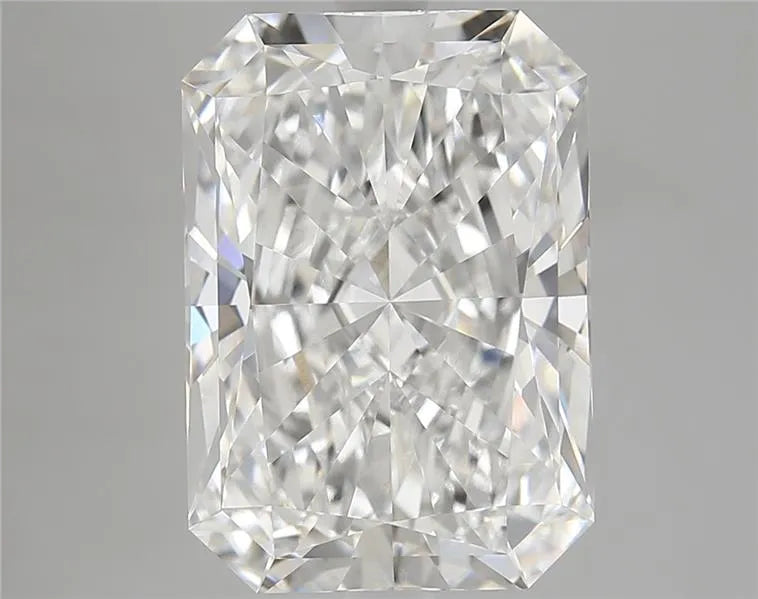 7.10ct Radiant Lab Grown Diamond (Colour E, Clarity VVS2, IGI Certified)