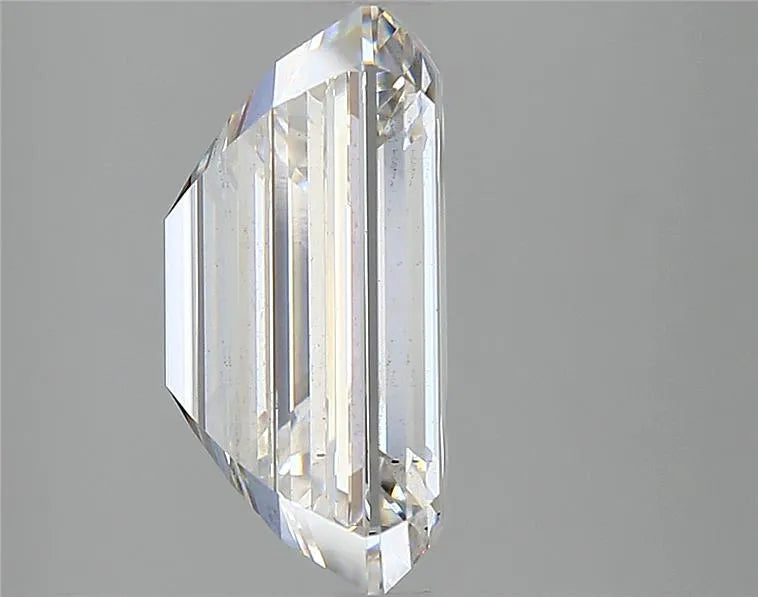 7.20ct Emerald Lab Grown Diamond (Colour F, Clarity SI1, IGI Certified)