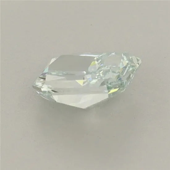 0.61ct Radiant Lab Grown Diamond (Colour Fancy Vivid Green, Clarity VS1, IGI Certified)