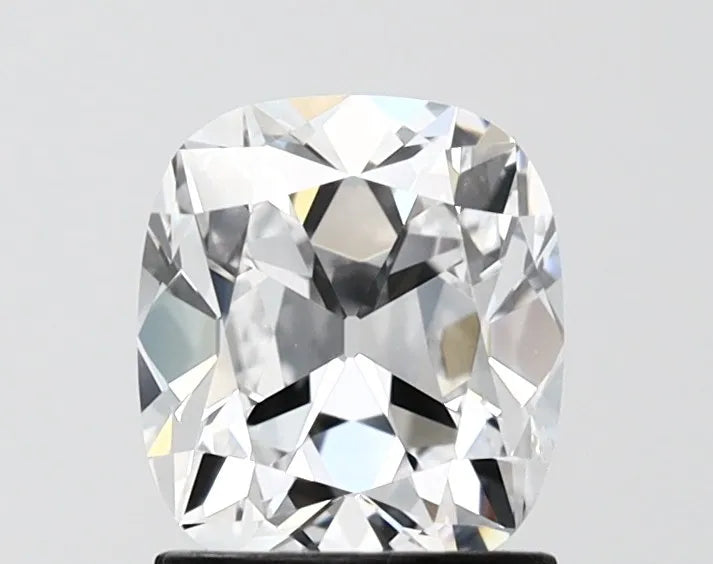 1.35ct Cushion Lab Grown Diamond (Colour D, Clarity VVS2, IGI Certified)
