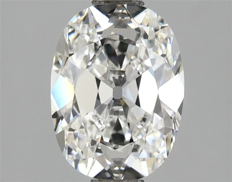 1.55ct Cushion brilliant Lab Grown Diamond (Colour E, Clarity VVS2, IGI Certified)