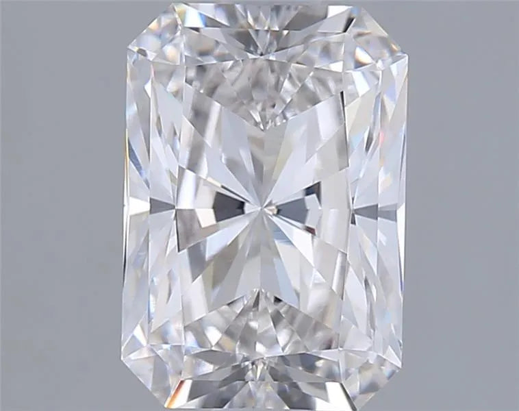 2.00ct Radiant Lab Grown Diamond (Colour F, Clarity VVS1, IGI Certified)