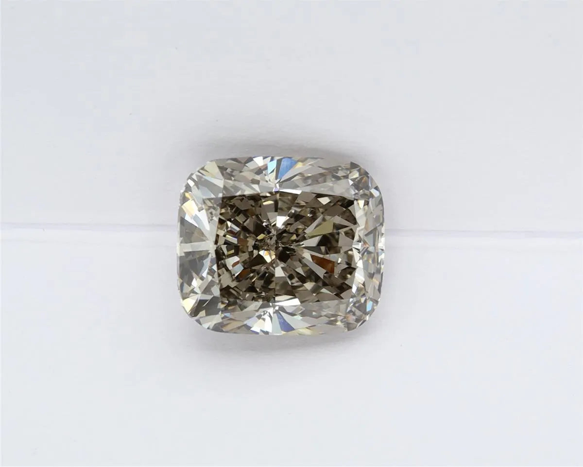 2.01ct Oval Lab Grown Diamond (Colour L, Clarity VS2, IGI Certified)