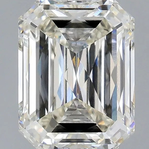 2.53ct Radiant Lab Grown Diamond (Colour J, Clarity VVS2, IGI Certified)