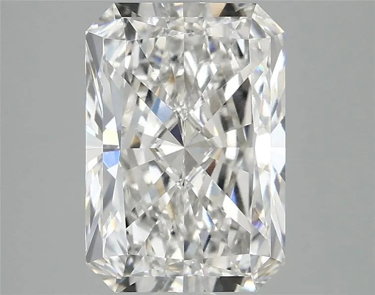 2.92ct Radiant Lab Grown Diamond (Colour F, Clarity VVS2, IGI Certified)