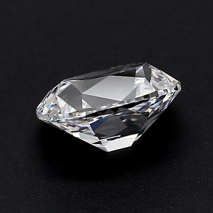 3.01ct Cushion brilliant Lab Grown Diamond (Colour D, Clarity VVS2, IGI Certified)
