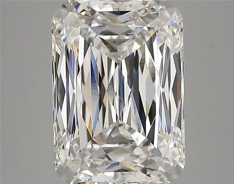 4.35ct Cushion modified Lab Grown Diamond (Colour E, Clarity VVS2, IGI Certified)