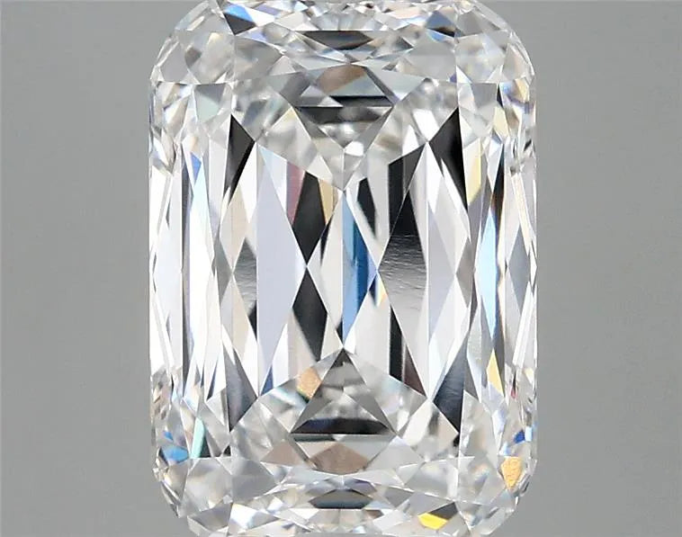 4.38ct Cushion modified Lab Grown Diamond (Colour E, Clarity VVS1, IGI Certified)